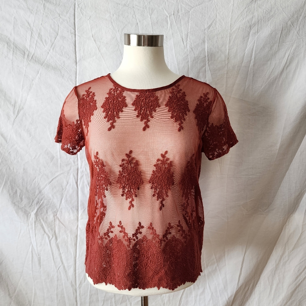 🖤3/$20 Forever 21 Burgundy Floral Sheer Embroidered Short Sleeve Top Medium